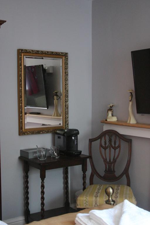 Horse & Groom B&B Уэстбери Экстерьер фото